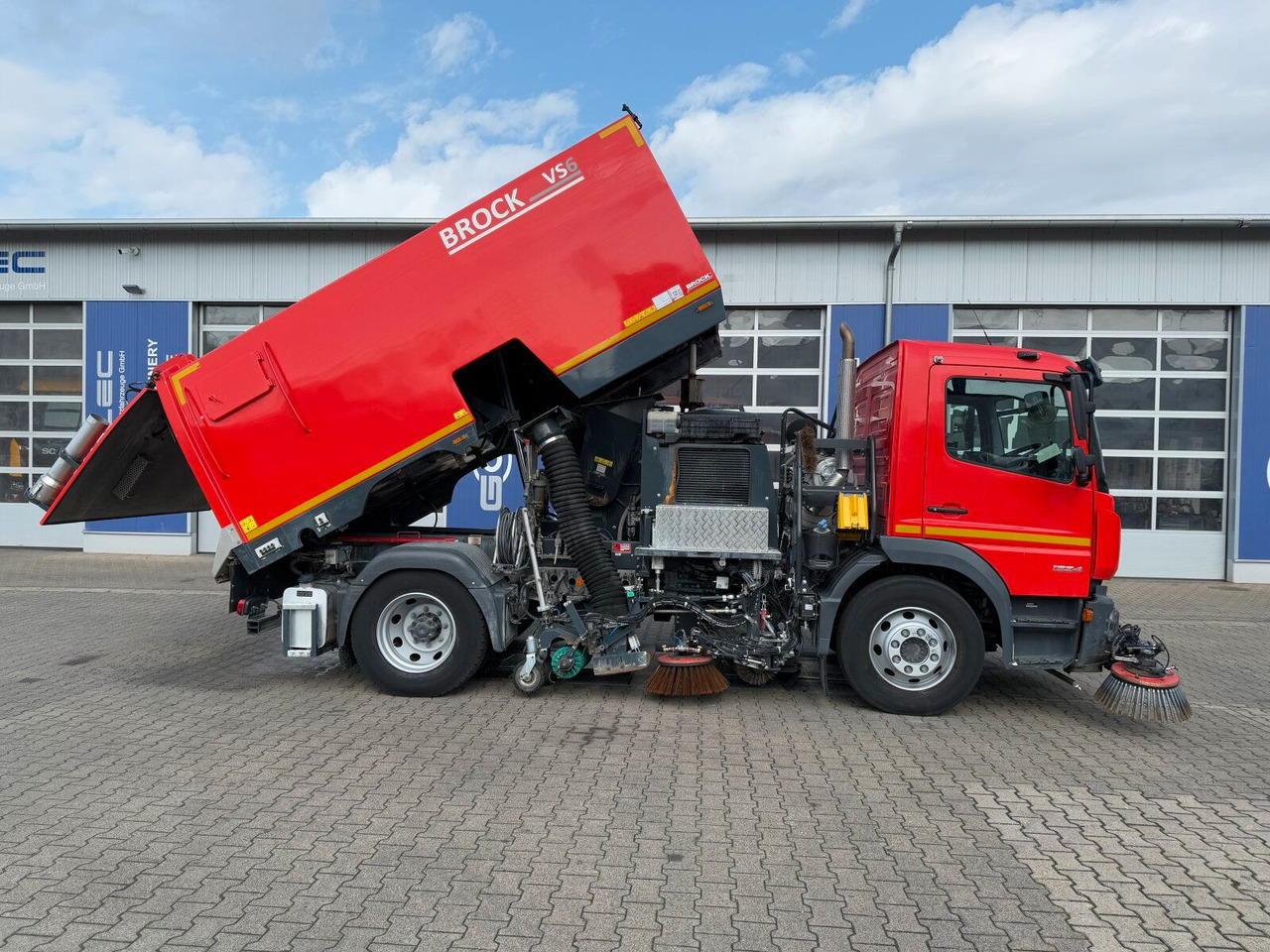 Mercedes-Benz Atego 1324 4x2 Kehrmaschine BROCK HD Anlage - מטאטא כבישים: תמונה 4 Mercedes-Benz Atego 1324 4x2 Kehrmaschine BROCK HD Anlage - מטאטא כבישים: תמונה 4