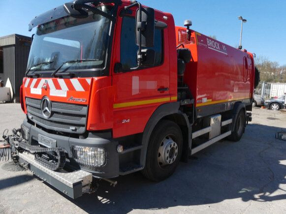 Mercedes-Benz Atego 1324 4x2 Kehrmaschine BROCK HD Anlage - מטאטא כבישים: תמונה 2 Mercedes-Benz Atego 1324 4x2 Kehrmaschine BROCK HD Anlage - מטאטא כבישים: תמונה 2