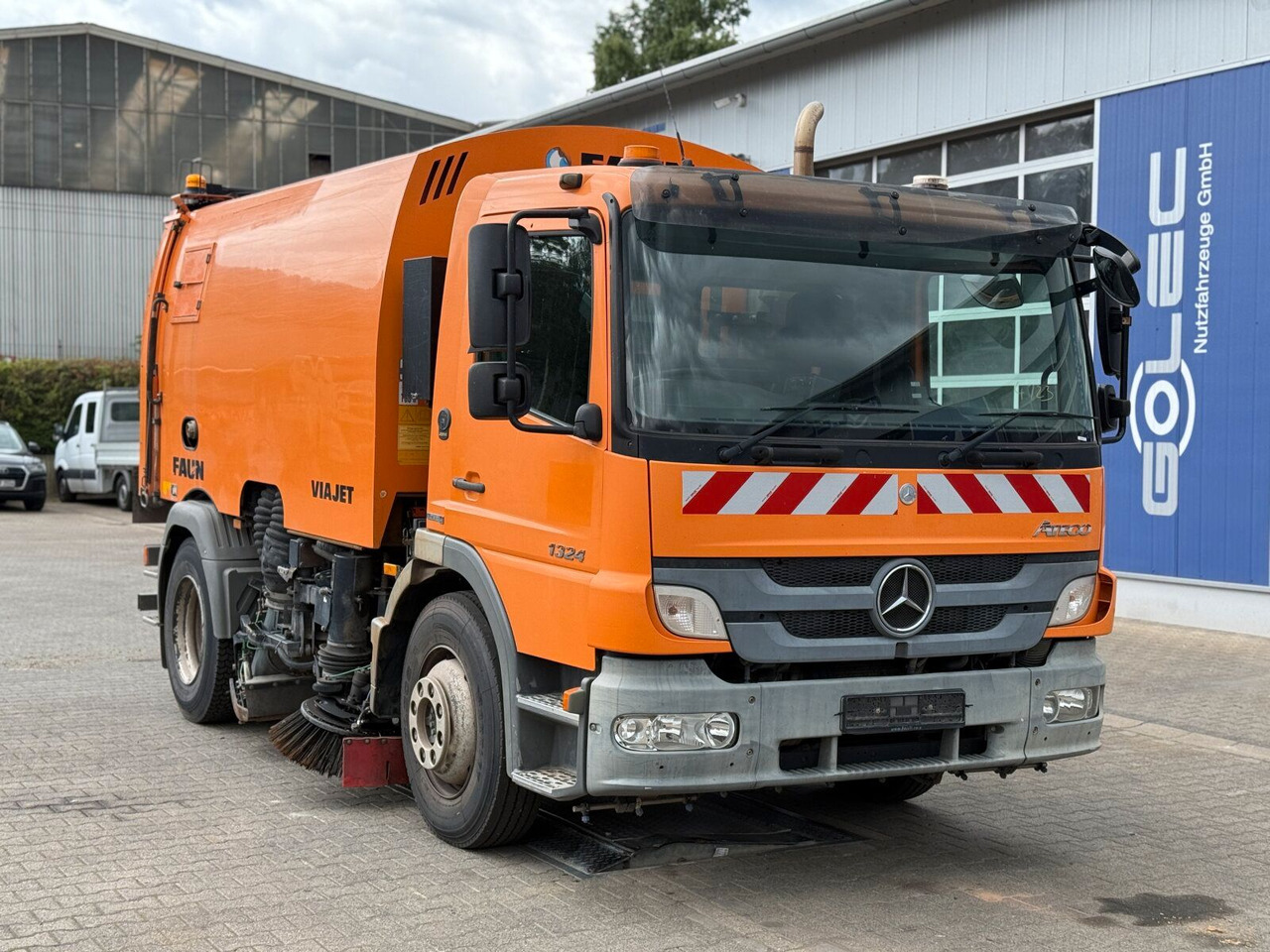 Mercedes-Benz Atego 1324 4x2 Kehrmaschine Viajet 6R/L - מטאטא כבישים: תמונה 1 Mercedes-Benz Atego 1324 4x2 Kehrmaschine Viajet 6R/L - מטאטא כבישים: תמונה 1