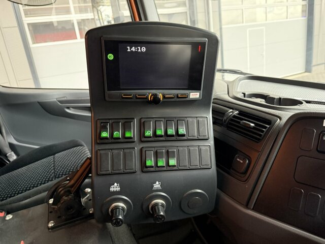 Mercedes-Benz Atego Kehrmaschine BUCHER CITYFANT 5000 - מטאטא כבישים: תמונה 4 Mercedes-Benz Atego Kehrmaschine BUCHER CITYFANT 5000 - מטאטא כבישים: תמונה 4