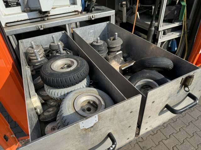 Mercedes-Benz Vario 614D TV Inspektionsanl RCA RAUSCH ELKA 600 - משאית ואקום: תמונה 2 Mercedes-Benz Vario 614D TV Inspektionsanl RCA RAUSCH ELKA 600 - משאית ואקום: תמונה 2
