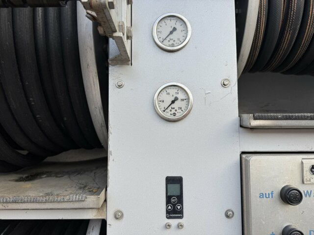 Mercedes-Benz Vario 818D Kanalreiniger Rockstroh Drain Jet 100 - משאית ואקום: תמונה 4 Mercedes-Benz Vario 818D Kanalreiniger Rockstroh Drain Jet 100 - משאית ואקום: תמונה 4