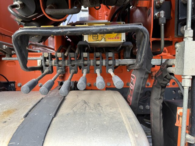 Renault Premium Lander Pritsche mit Kran FASSI - משאית מנוף, משאית צד נופל/ שטוחה: תמונה 4 Renault Premium Lander Pritsche mit Kran FASSI - משאית מנוף, משאית צד נופל/ שטוחה: תמונה 4