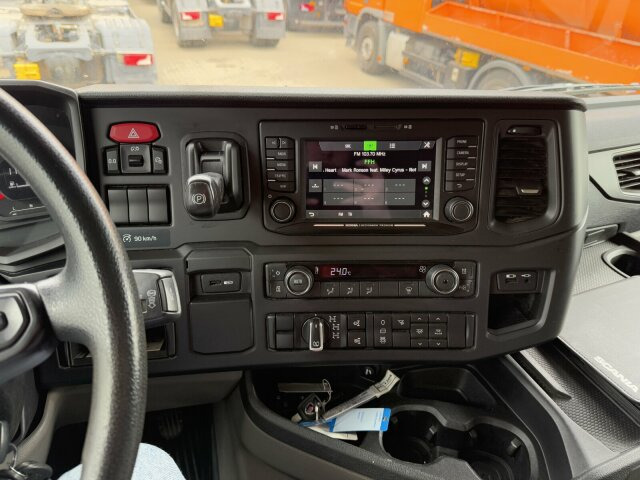 Scania G450 XT 4x4 Euro 6 SZM Kipphydraulik Blatt/ Luft - יחידת טרקטור: תמונה 3 Scania G450 XT 4x4 Euro 6 SZM Kipphydraulik Blatt/ Luft - יחידת טרקטור: תמונה 3