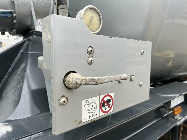 Schwing Stetter Betonmischer Auflieger 10 m³ - משאית מערבלת בטון: תמונה 4 Schwing Stetter Betonmischer Auflieger 10 m³ - משאית מערבלת בטון: תמונה 4