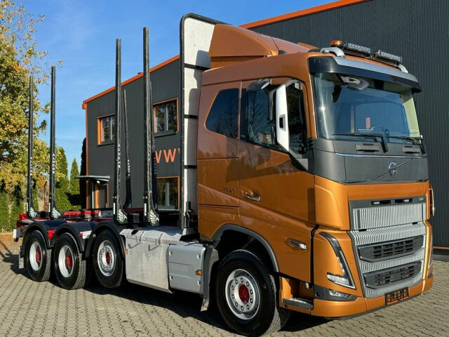 Volvo FH16 750 8X4 Holztransport Alukar TOP! - משאית עץ: תמונה 1 Volvo FH16 750 8X4 Holztransport Alukar TOP! - משאית עץ: תמונה 1