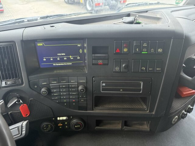 Volvo FMX 500 6x4 Kipper mit Kran Atlas 172.3E - A4 - מזהיר, משאית מנוף: תמונה 3 Volvo FMX 500 6x4 Kipper mit Kran Atlas 172.3E - A4 - מזהיר, משאית מנוף: תמונה 3