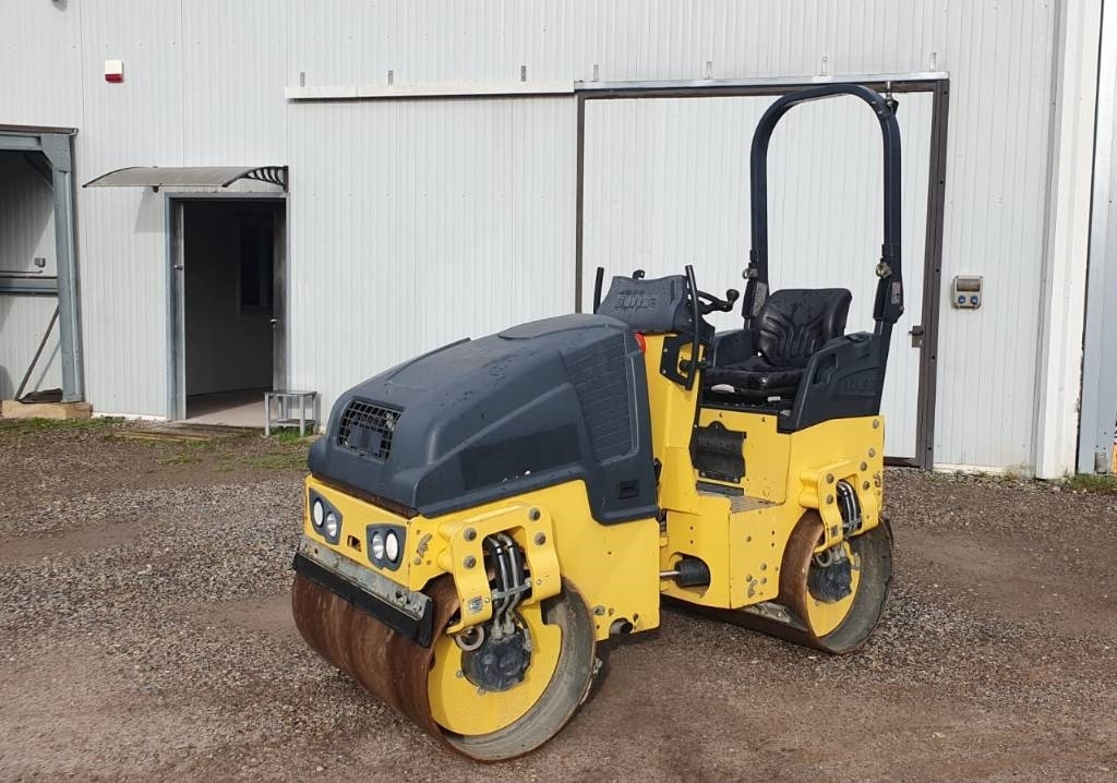 Bomag BW 100 AD M-5 - רולר כביש: תמונה 4 Bomag BW 100 AD M-5 - רולר כביש: תמונה 4