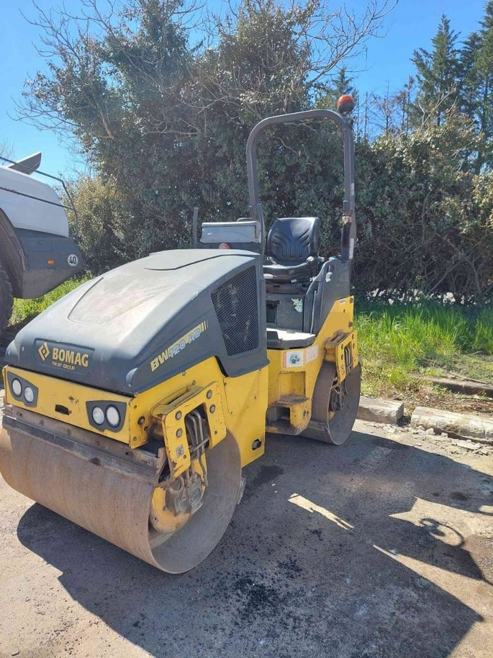 Bomag BW 120 AD-5 - רולר כביש: תמונה 2 Bomag BW 120 AD-5 - רולר כביש: תמונה 2