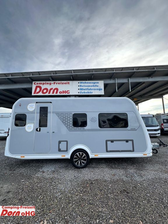 Knaus Azur 460 EU ehem. Messefahrzeug Knaus Azur 460 EU ehem. Messefahrzeug - קרוואן נגרר: תמונה 1 Knaus Azur 460 EU ehem. Messefahrzeug Knaus Azur 460 EU ehem. Messefahrzeug - קרוואן נגרר: תמונה 1