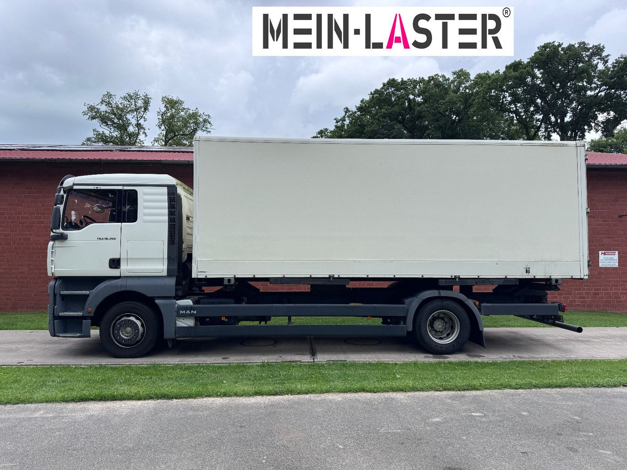 MAN TGA 18.350 BDF 5 Sitzer Klima nur 209.380 km - משאית תיבה: תמונה 4 MAN TGA 18.350 BDF 5 Sitzer Klima nur 209.380 km - משאית תיבה: תמונה 4