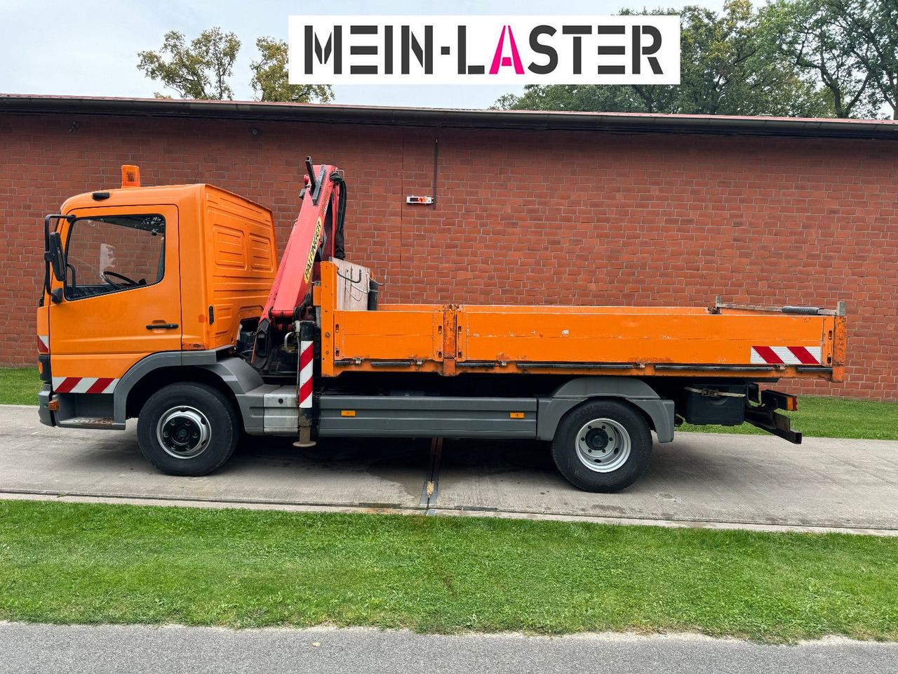 Mercedes-Benz 815 Pritsche Palfinger PK 7000 13 m Funk + AHK Mercedes-Benz 815 Pritsche Palfinger PK 7000 13 m Funk + AHK - כלי רכב מסחרי במיטה שטוחה: תמונה 5 Mercedes-Benz 815 Pritsche Palfinger PK 7000 13 m Funk + AHK Mercedes-Benz 815 Pritsche Palfinger PK 7000 13 m Funk + AHK - כלי רכב מסחרי במיטה שטוחה: תמונה 5
