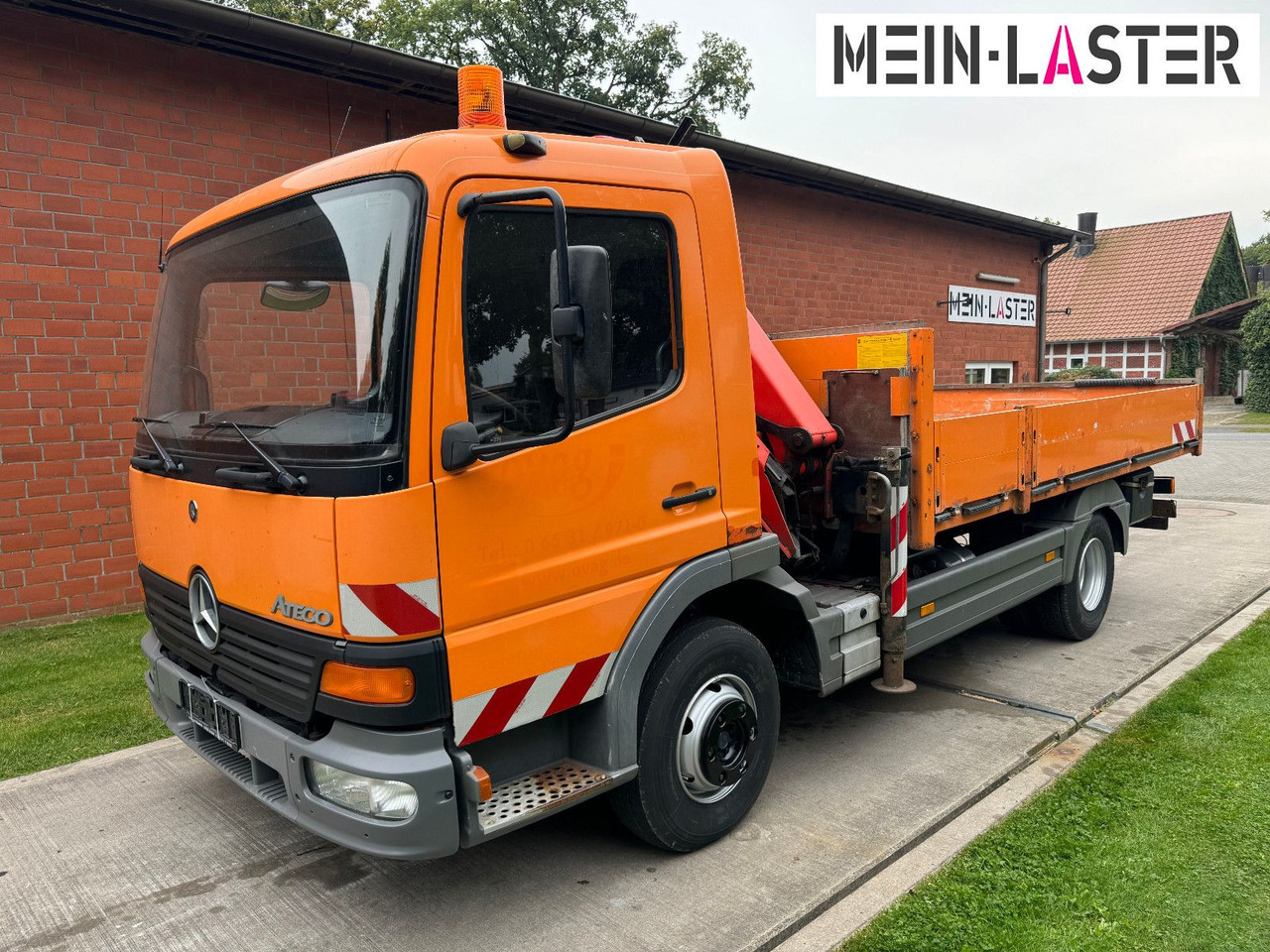 Mercedes-Benz 815 Pritsche Palfinger PK 7000 13 m Funk + AHK Mercedes-Benz 815 Pritsche Palfinger PK 7000 13 m Funk + AHK - כלי רכב מסחרי במיטה שטוחה: תמונה 2 Mercedes-Benz 815 Pritsche Palfinger PK 7000 13 m Funk + AHK Mercedes-Benz 815 Pritsche Palfinger PK 7000 13 m Funk + AHK - כלי רכב מסחרי במיטה שטוחה: תמונה 2