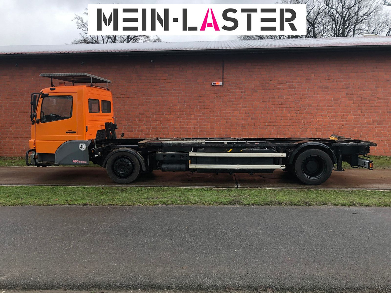 Mercedes-Benz Kamag Wiesel Umsetzter Sattelplatte - מוביל מכולות/ משאית החלפת גוף: תמונה 5 Mercedes-Benz Kamag Wiesel Umsetzter Sattelplatte - מוביל מכולות/ משאית החלפת גוף: תמונה 5