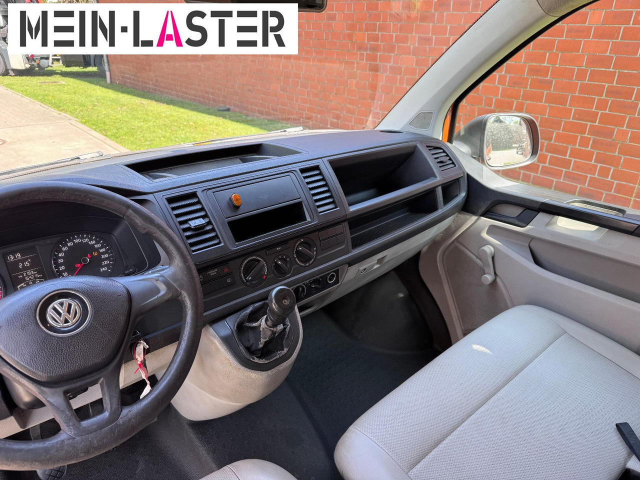 כלי רכב מסחרי לנוסעים Volkswagen 2.0 tdi Bus   9 Sitzer Flügeltür: תמונה 8