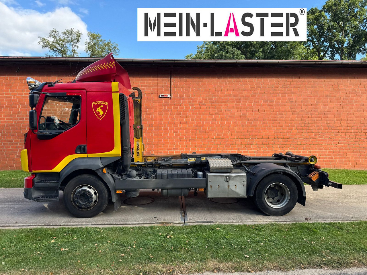 Volvo FL 250 Palfinger T10Duo City + StandardContainer - משאית הרמת וו: תמונה 4 Volvo FL 250 Palfinger T10Duo City + StandardContainer - משאית הרמת וו: תמונה 4