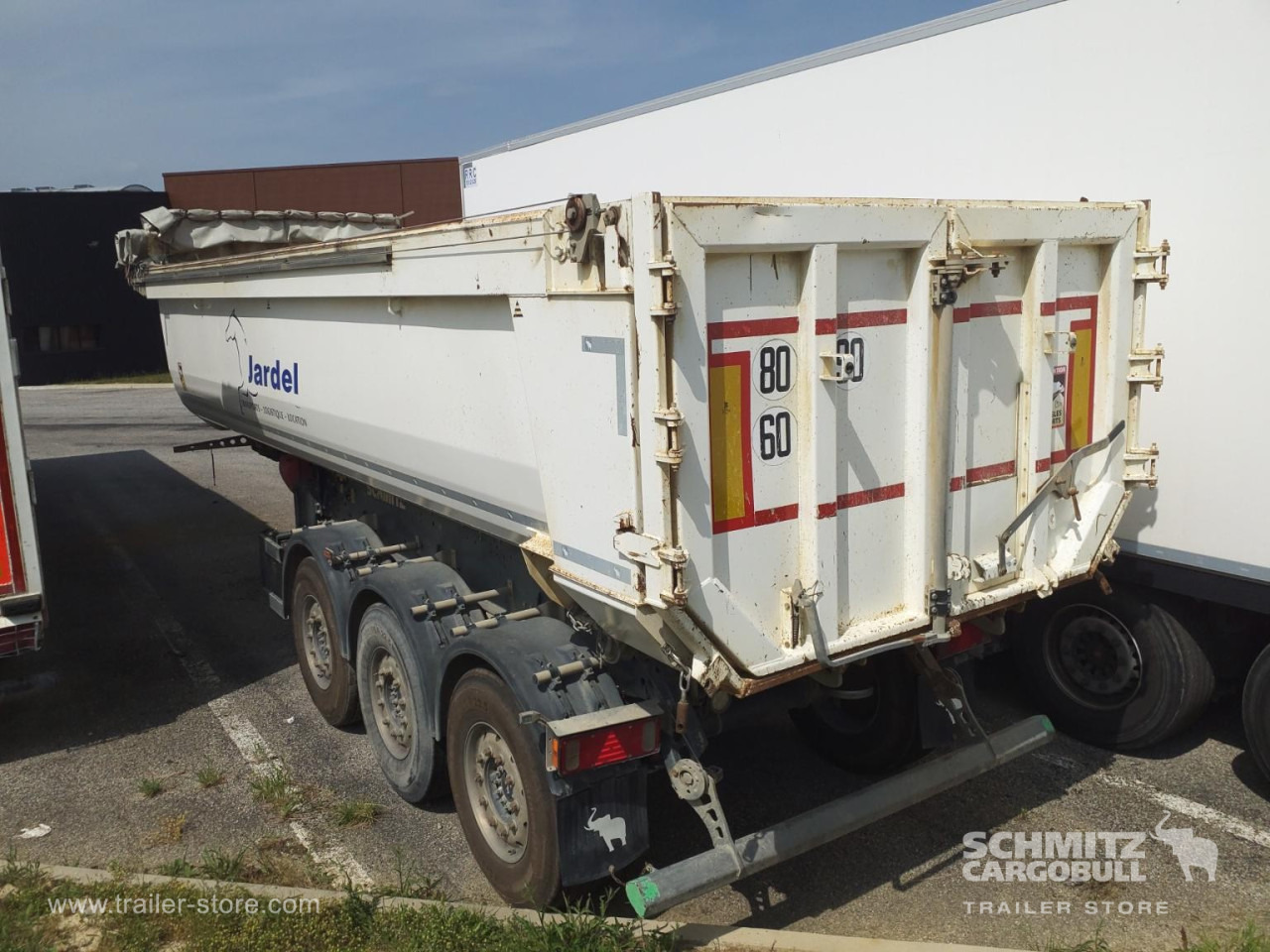 SCHMITZ Tipper Steel half pipe body 26m³ - סמיטריילר עם מזהיר: תמונה 2 SCHMITZ Tipper Steel half pipe body 26m³ - סמיטריילר עם מזהיר: תמונה 2