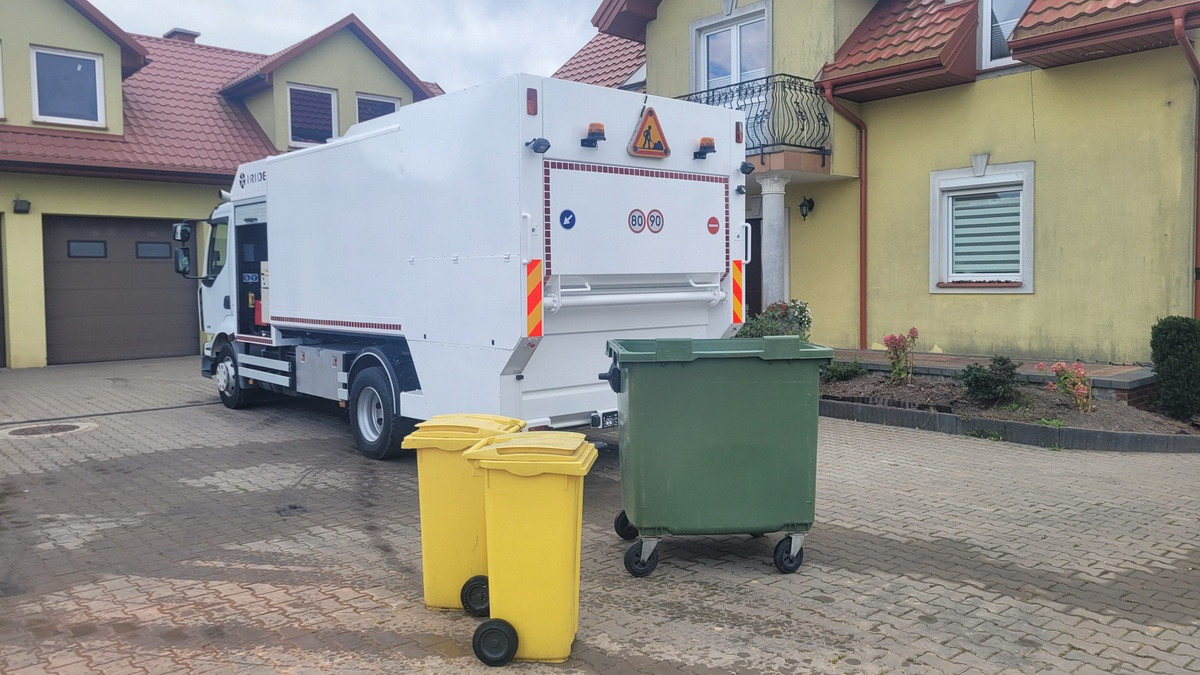 Renault Midlum CONTAINER WEASHER LAVACASSONETTI MYJKA - משאית אשפה: תמונה 3 Renault Midlum CONTAINER WEASHER LAVACASSONETTI MYJKA - משאית אשפה: תמונה 3