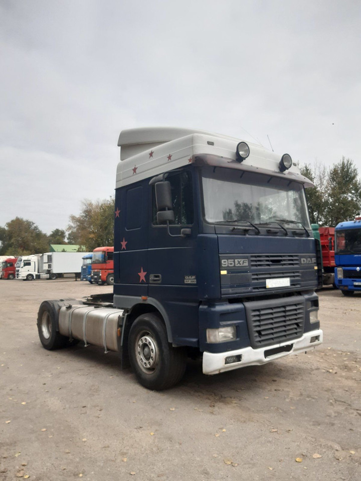 DAF 95XF380 - יחידת טרקטור: תמונה 1 DAF 95XF380 - יחידת טרקטור: תמונה 1