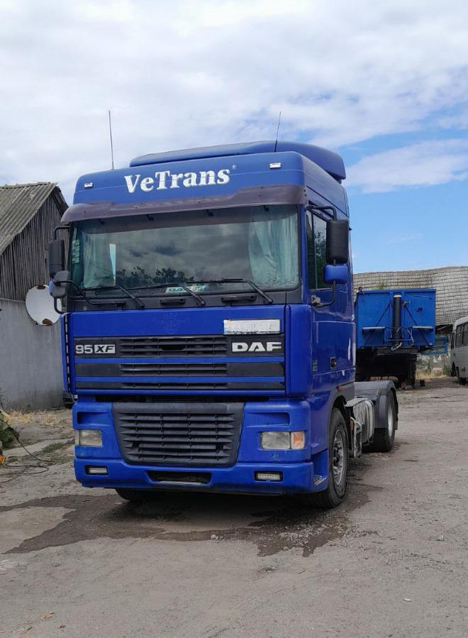 DAF XF 95.380 - יחידת טרקטור: תמונה 2 DAF XF 95.380 - יחידת טרקטור: תמונה 2