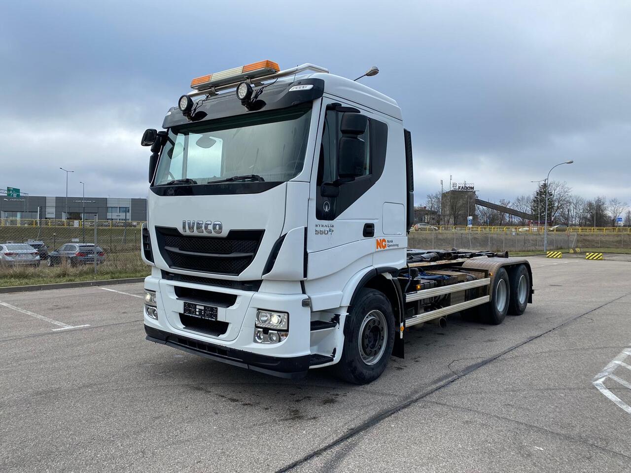 IVECO STRALIS 560 - משאית הרמת וו, משאית מנוף: תמונה 2 IVECO STRALIS 560 - משאית הרמת וו, משאית מנוף: תמונה 2