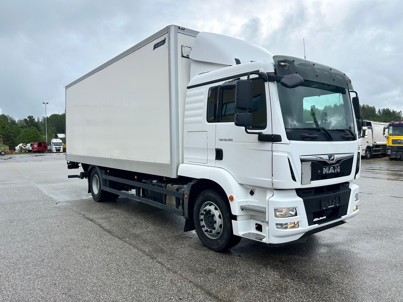 MAN TGM 18.290 - משאית תיבה: תמונה 1 MAN TGM 18.290 - משאית תיבה: תמונה 1