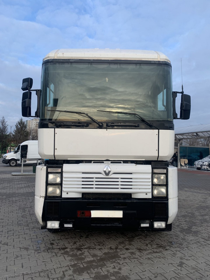 יחידת טרקטור RENAULT Magnum 420: תמונה 1