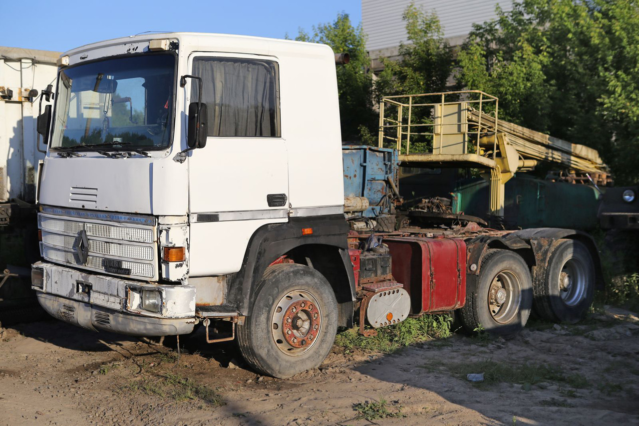 RENAULT Major 6x4 - יחידת טרקטור: תמונה 1 RENAULT Major 6x4 - יחידת טרקטור: תמונה 1