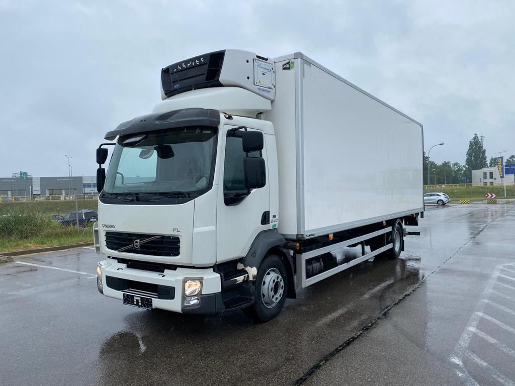 VOLVO FL 240 - משאית קירור: תמונה 2 VOLVO FL 240 - משאית קירור: תמונה 2