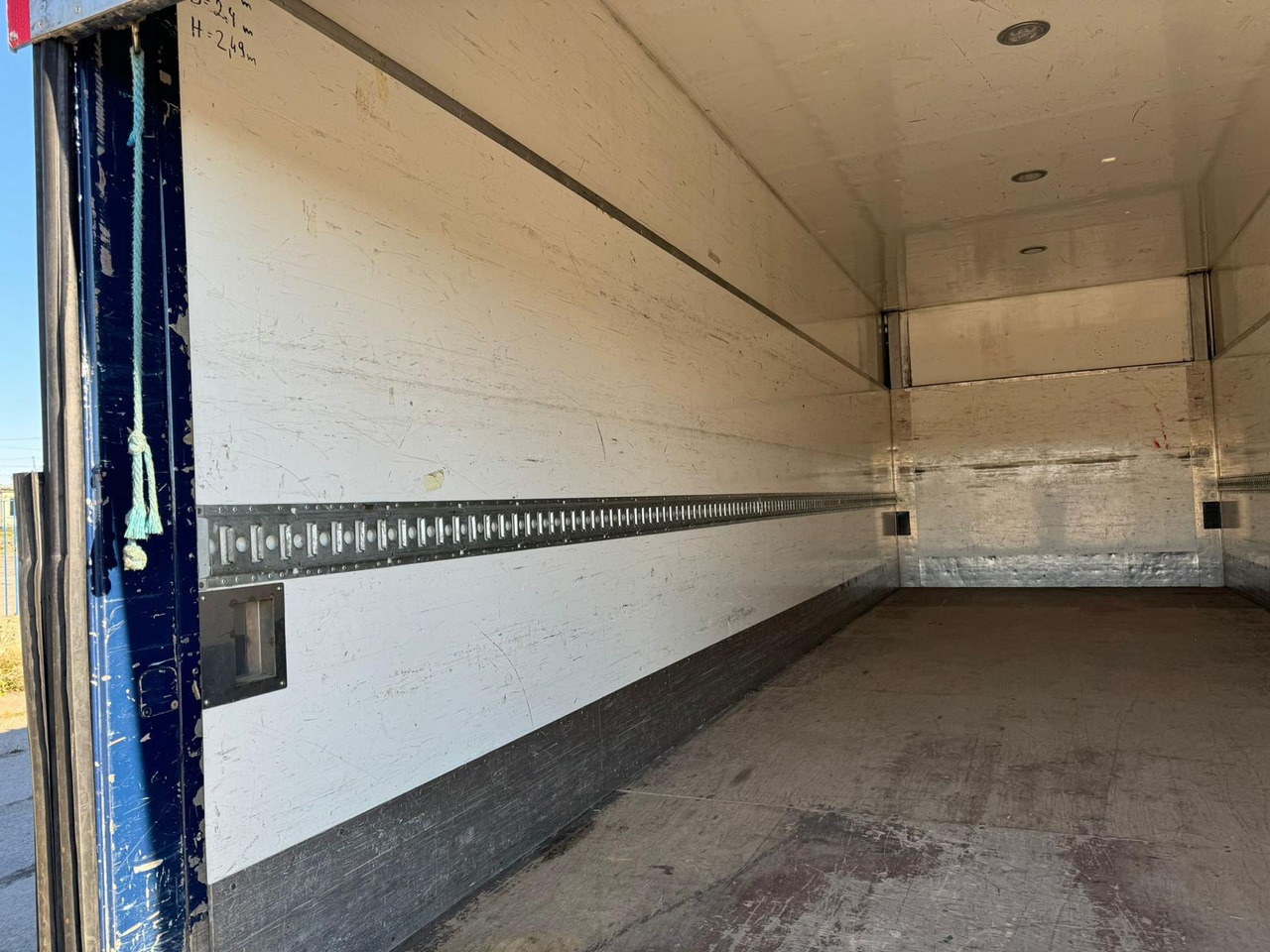 משאית תיבה VOLVO FL 240: תמונה 18 משאית תיבה VOLVO FL 240: תמונה 18