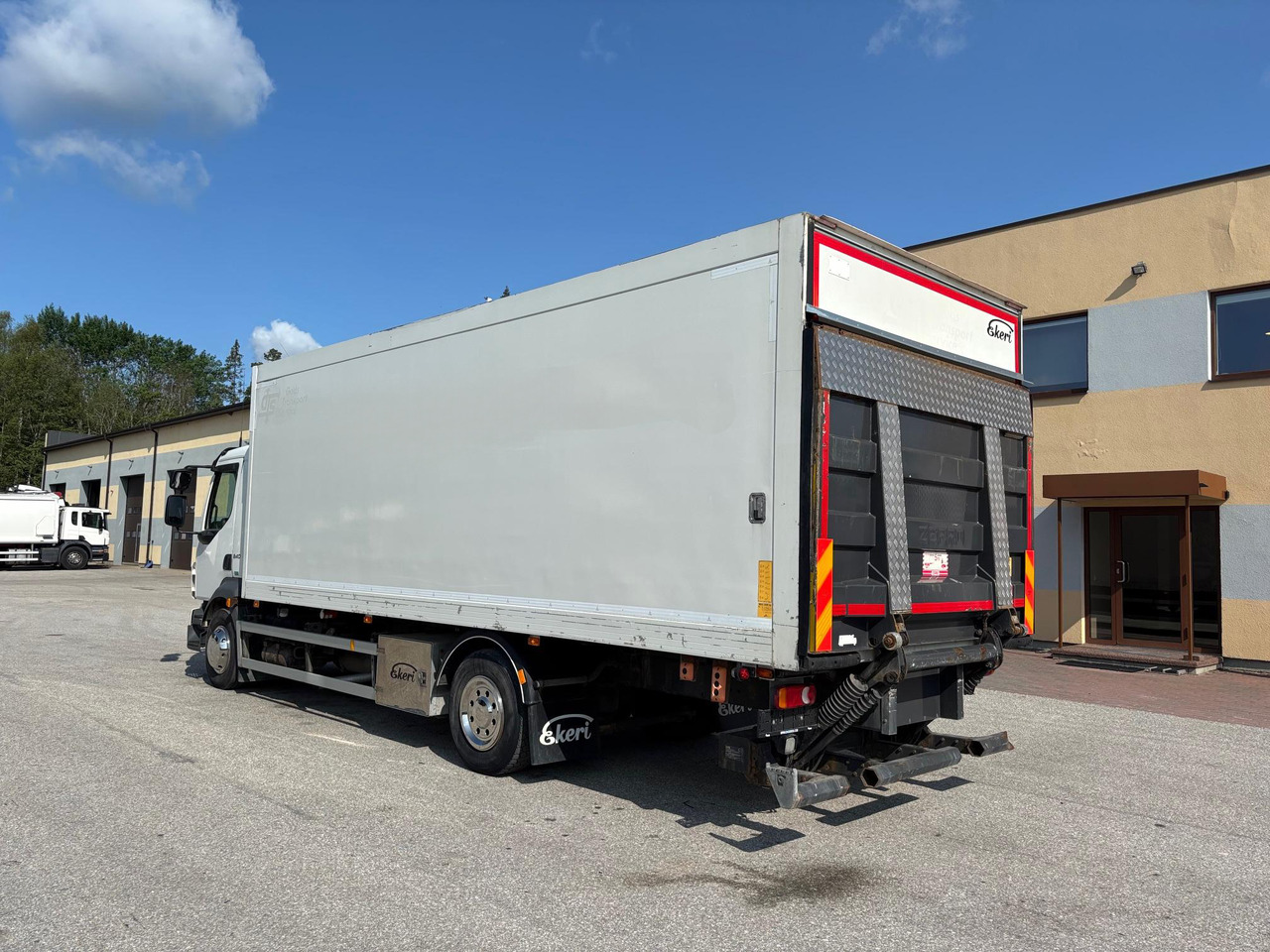 VOLVO FL240 - משאית קירור: תמונה 5 VOLVO FL240 - משאית קירור: תמונה 5