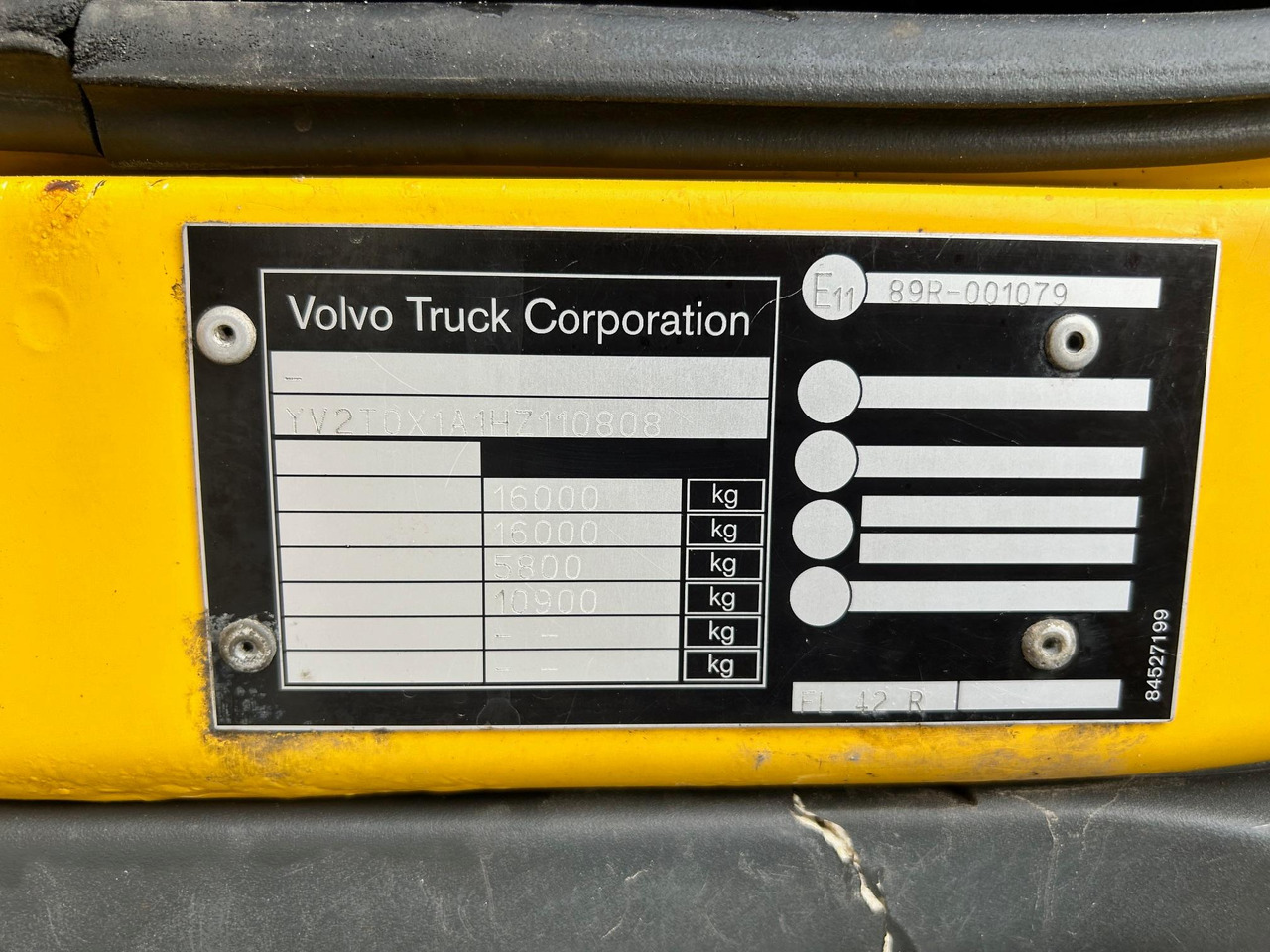 משאית תיבה VOLVO FL250: תמונה 17