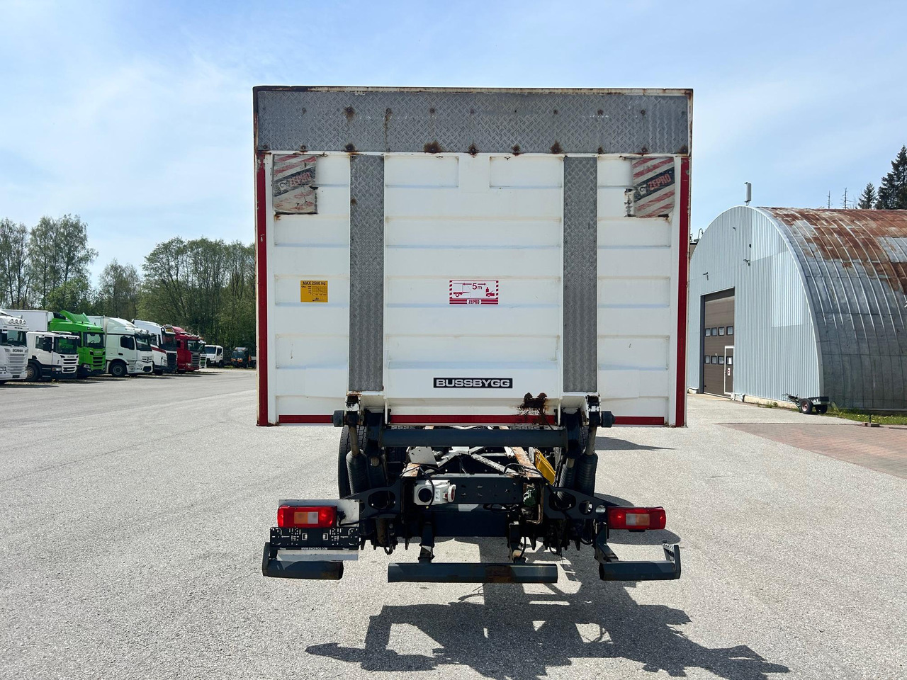 VOLVO FM500 - משאית עם שלדת תא: תמונה 5 VOLVO FM500 - משאית עם שלדת תא: תמונה 5