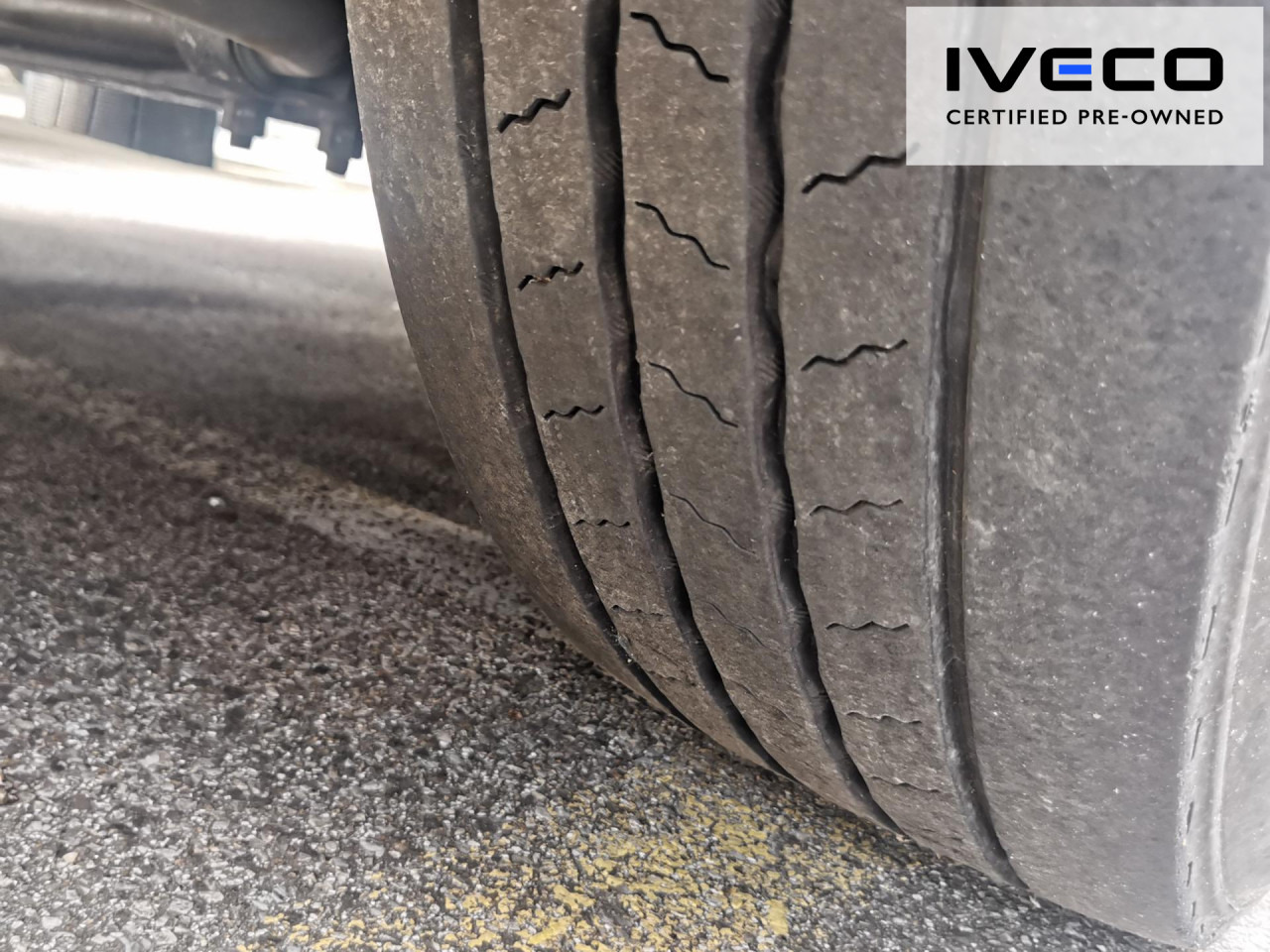 IVECO Pritsche-Schiebeplane-LBW - משאית וילונות צד: תמונה 2 IVECO Pritsche-Schiebeplane-LBW - משאית וילונות צד: תמונה 2