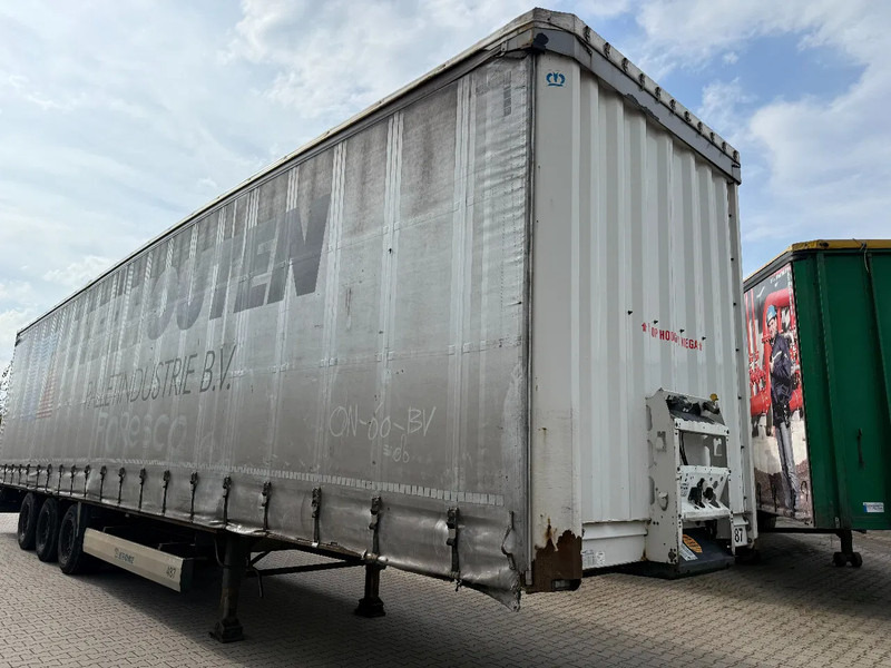 Krone 2013 KRONE MEGA Schuifzeil trailer EX vierhouten - סמיטריילר בתיבה סגורה: תמונה 1 Krone 2013 KRONE MEGA Schuifzeil trailer EX vierhouten - סמיטריילר בתיבה סגורה: תמונה 1