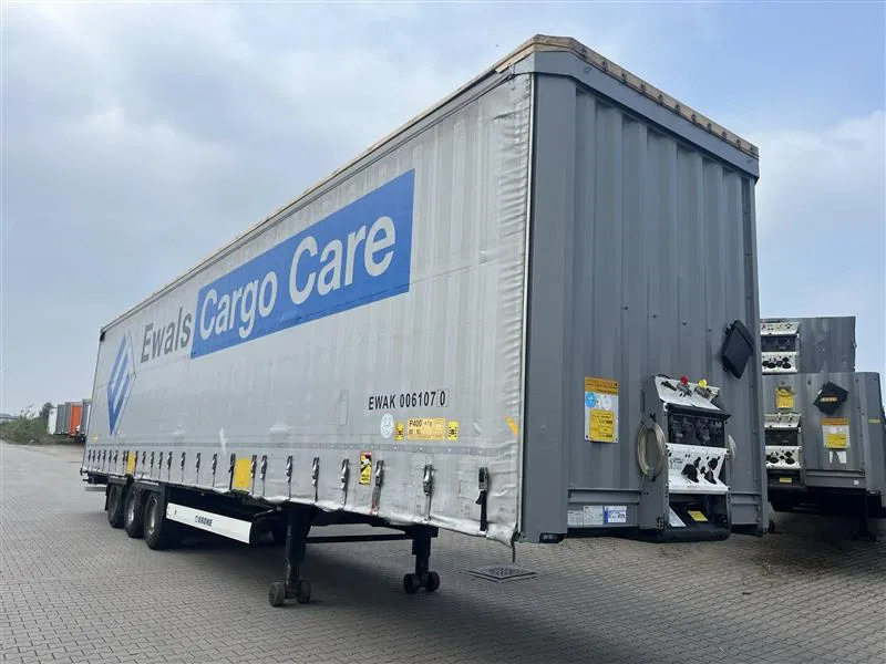 Krone 2016 XLS MEGA P400 HUCKEPACK - סמיטריילר בתיבה סגורה: תמונה 1 Krone 2016 XLS MEGA P400 HUCKEPACK - סמיטריילר בתיבה סגורה: תמונה 1
