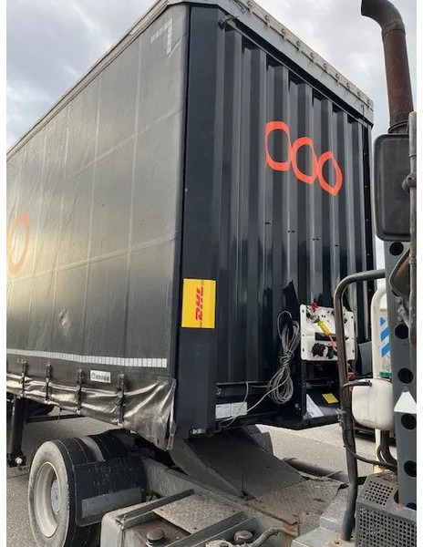 Krone 3x 2018 KRONE XL VARIO MEGA - סמיטריילר בתיבה סגורה: תמונה 4 Krone 3x 2018 KRONE XL VARIO MEGA - סמיטריילר בתיבה סגורה: תמונה 4