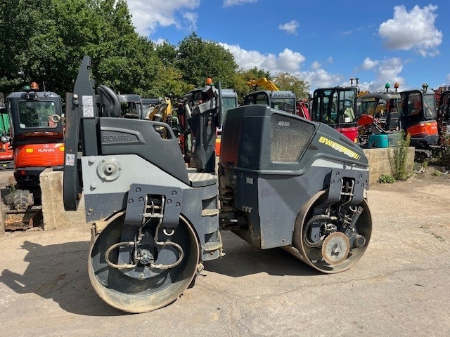 Bomag BW 135 AD-5 - רולר כביש: תמונה 2 Bomag BW 135 AD-5 - רולר כביש: תמונה 2