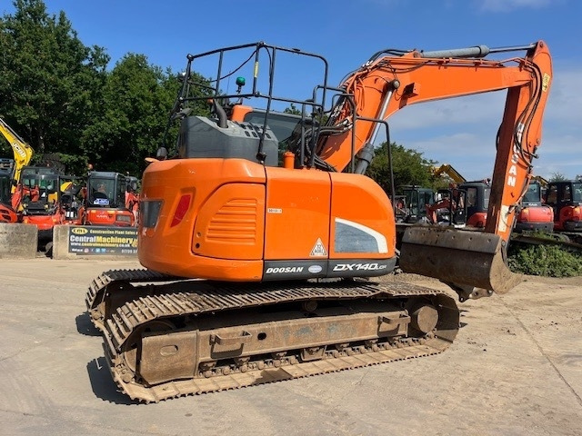 Doosan DX 140 LCR-5 - מחפר סורק: תמונה 2 Doosan DX 140 LCR-5 - מחפר סורק: תמונה 2