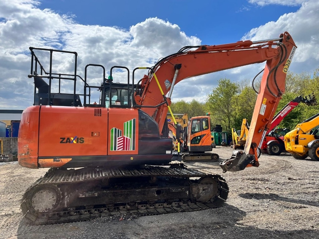 Hitachi ZX 130 LC N-6 - מחפר סורק: תמונה 2 Hitachi ZX 130 LC N-6 - מחפר סורק: תמונה 2