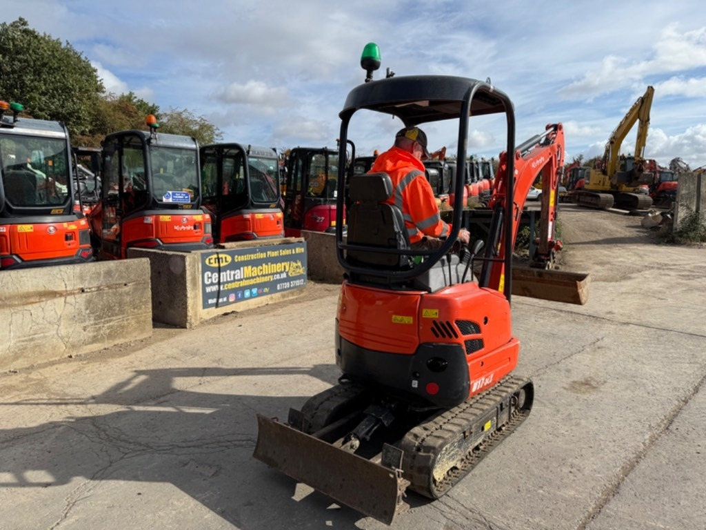 Kubota U 17-3 - מיני מחפר: תמונה 5 Kubota U 17-3 - מיני מחפר: תמונה 5