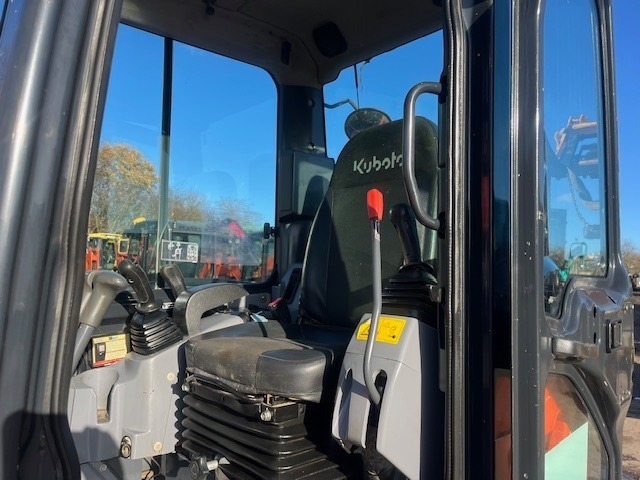 מיני מחפר Kubota U 48-4: תמונה 12