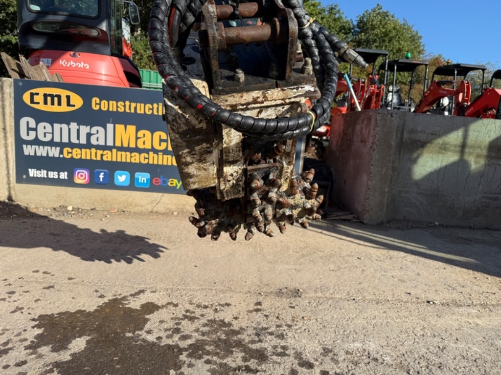 Simex TF100 - טרנצ'ר: תמונה 5 Simex TF100 - טרנצ'ר: תמונה 5