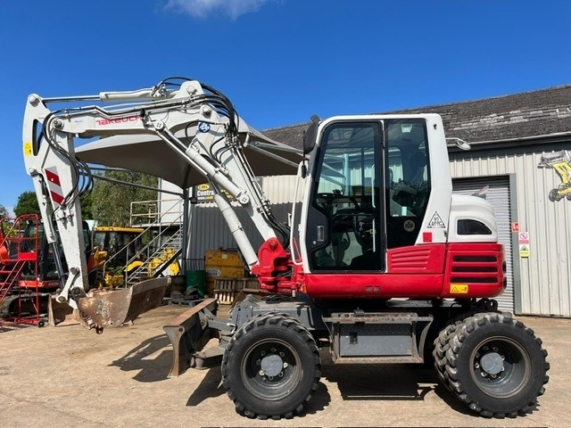 Takeuchi TB295W - מחפר גלגלים: תמונה 5 Takeuchi TB295W - מחפר גלגלים: תמונה 5