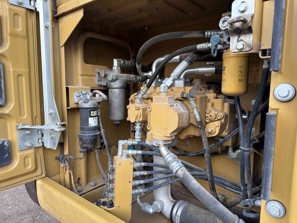 מחפר סורק CATERPILLAR 323 EL Deutsche Maschine! Top !!!: תמונה 22