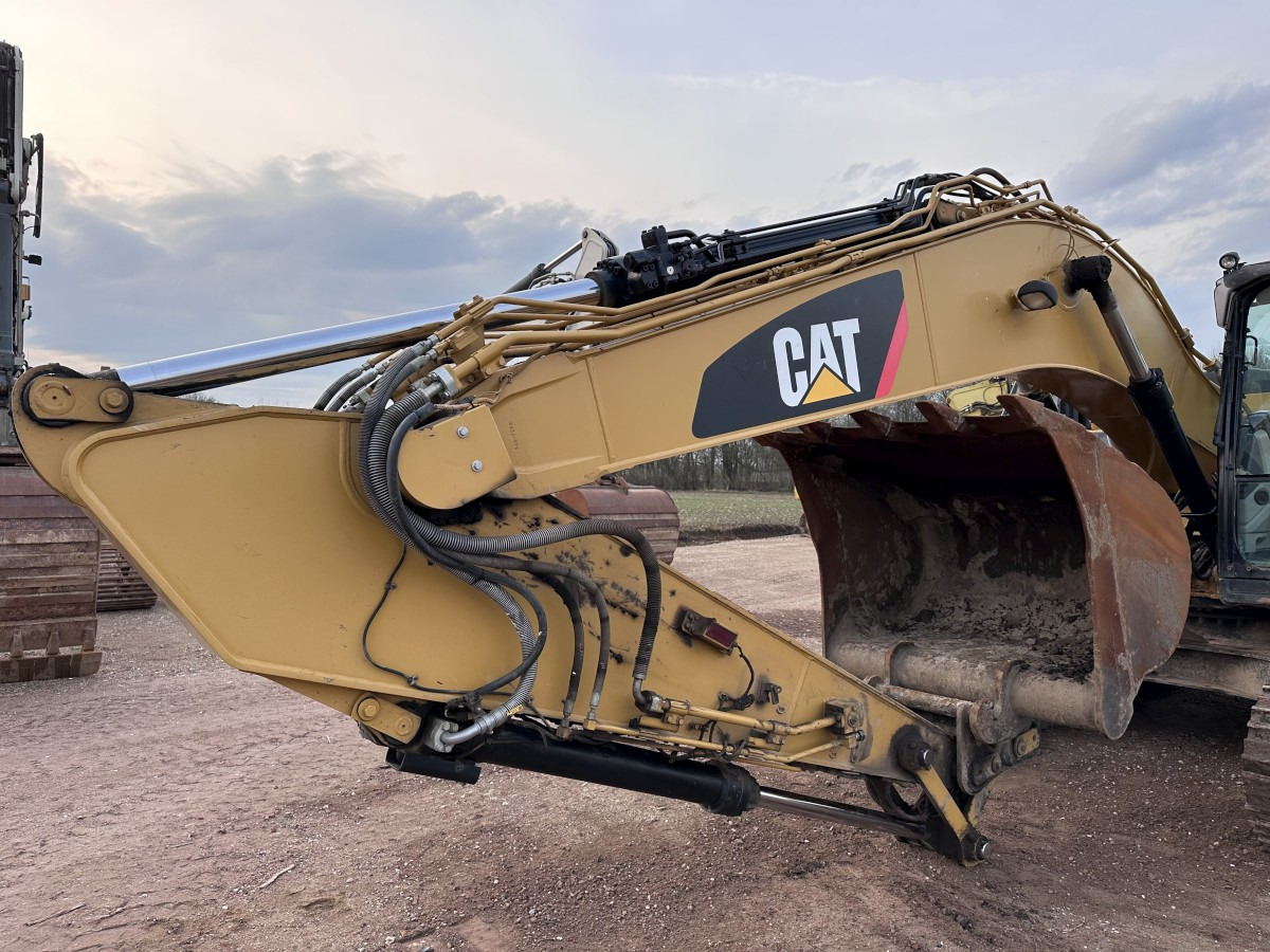 מחפר סורק CATERPILLAR 323 EL Deutsche Maschine! Top !!!: תמונה 40