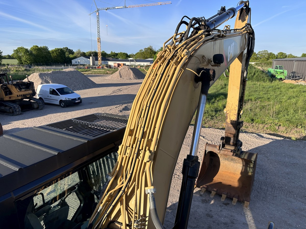 מחפר סורק CATERPILLAR 324 E LN Deutsche Maschine! Top !!!: תמונה 27