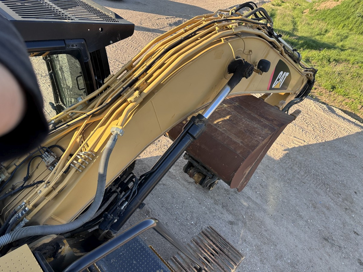 מחפר סורק CATERPILLAR 324 E LN Deutsche Maschine! Top !!!: תמונה 40