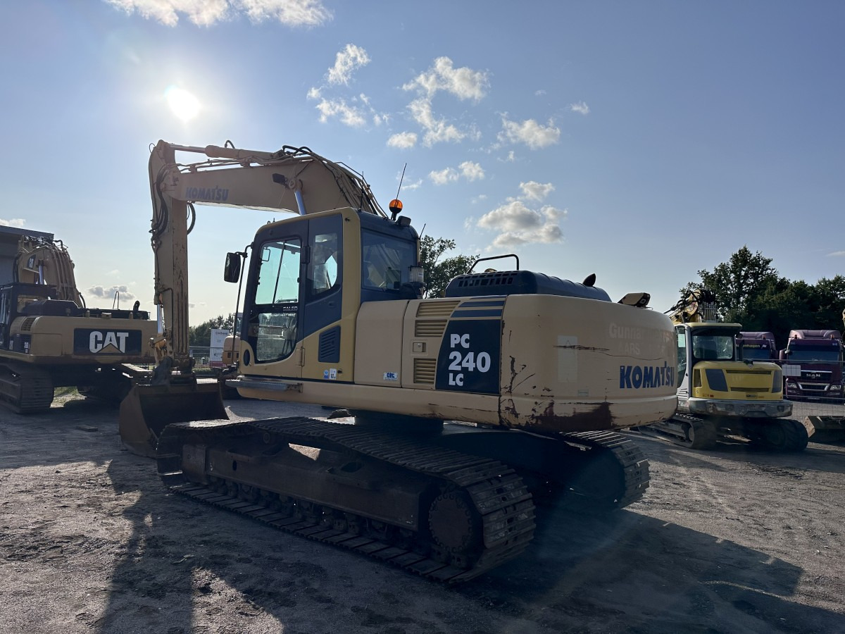 KOMATSU PC 240 LC-8 Hammerlines Klima Top Zustand ! ! ! - מחפר סורק: תמונה 5 KOMATSU PC 240 LC-8 Hammerlines Klima Top Zustand ! ! ! - מחפר סורק: תמונה 5