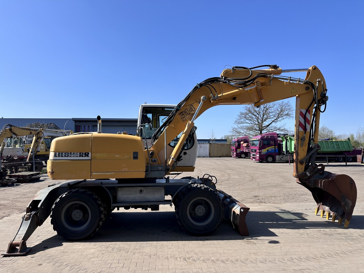 LIEBHERR A 314 All hydr. lines SW 33- 30 Km/h - מחפר גלגלים: תמונה 5 LIEBHERR A 314 All hydr. lines SW 33- 30 Km/h - מחפר גלגלים: תמונה 5